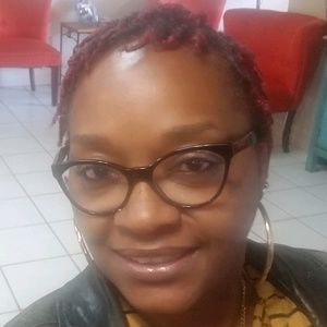 Meet your Posher, Johnetta